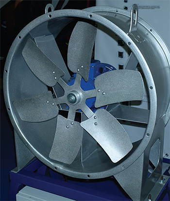 Осевые вентиляторы с упрощенными некручеными лопатками и большими радиальными зазорами между лопатками и корпусами