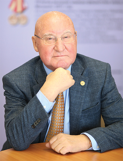 Президент НП «АВОК» Ю. А. Табунщиков