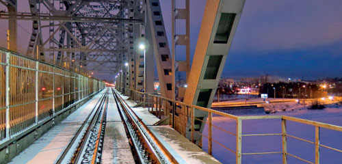 Система светодиодного освещения на железнодорожном мостовом переходе через Северную Двину