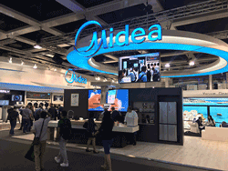 Компания Midea представила свою климатическую технику на Международной выставке бытовой электроники в Берлине