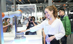 Kuka и Toshiba впервые приняли участие в Технологическом форуме Midea